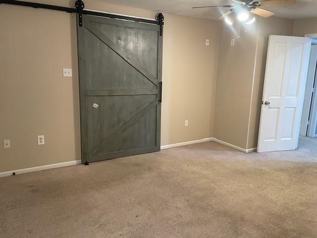 929 E Hyde Park Avenue — photo 22