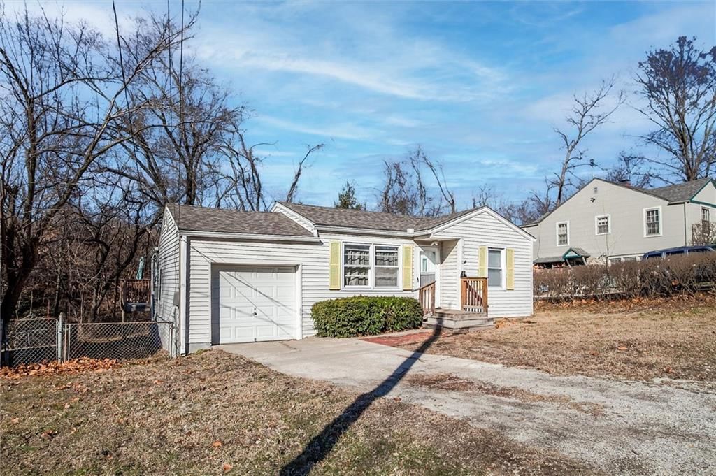 5310 NE Barnes Avenue — photo 3