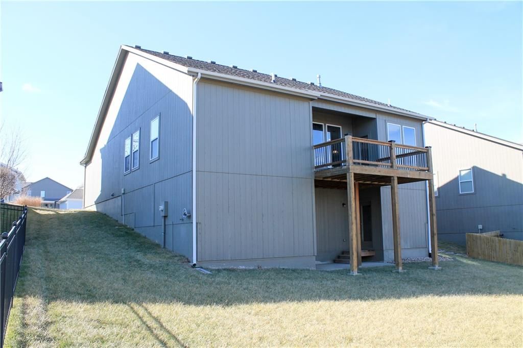 1068 N Sumac Street — photo 41
