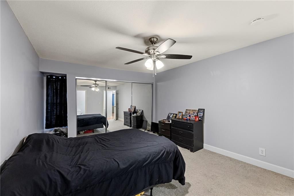 4727 Jarboe Street — photo 10