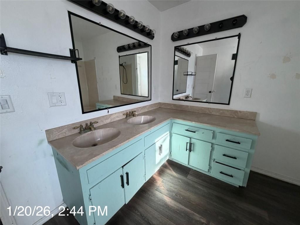 1735 Irving Street — photo 6