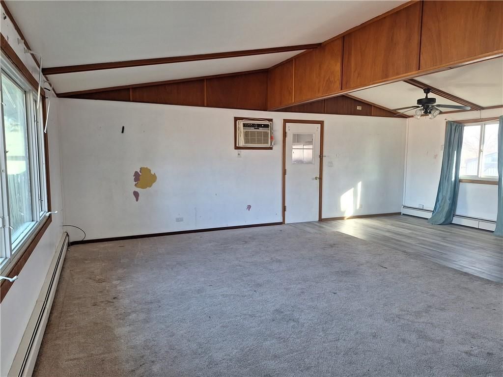 820 Meadow Lane — photo 2