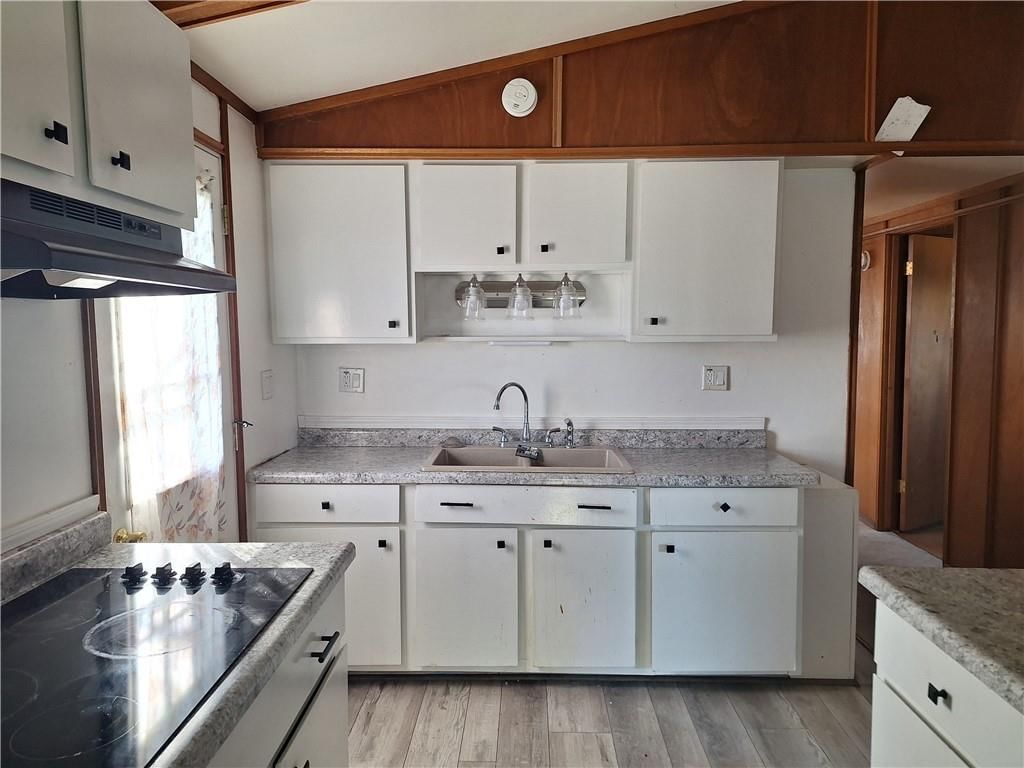 820 Meadow Lane — photo 6