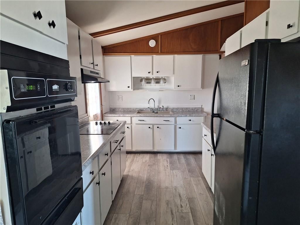 820 Meadow Lane — photo 8