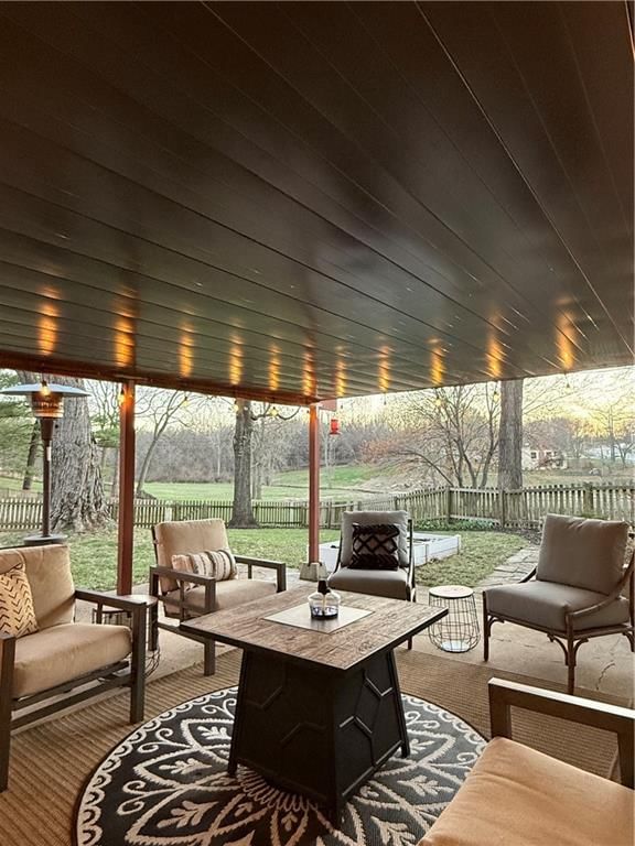 183 NE Chinquapin Court — photo 16