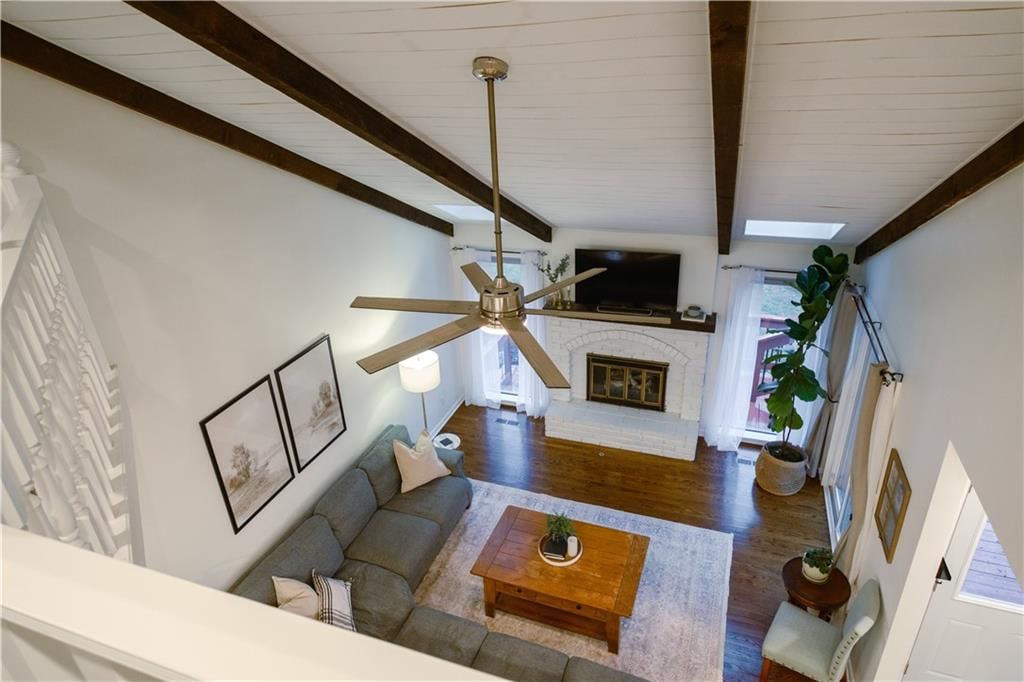 183 NE Chinquapin Court — photo 35