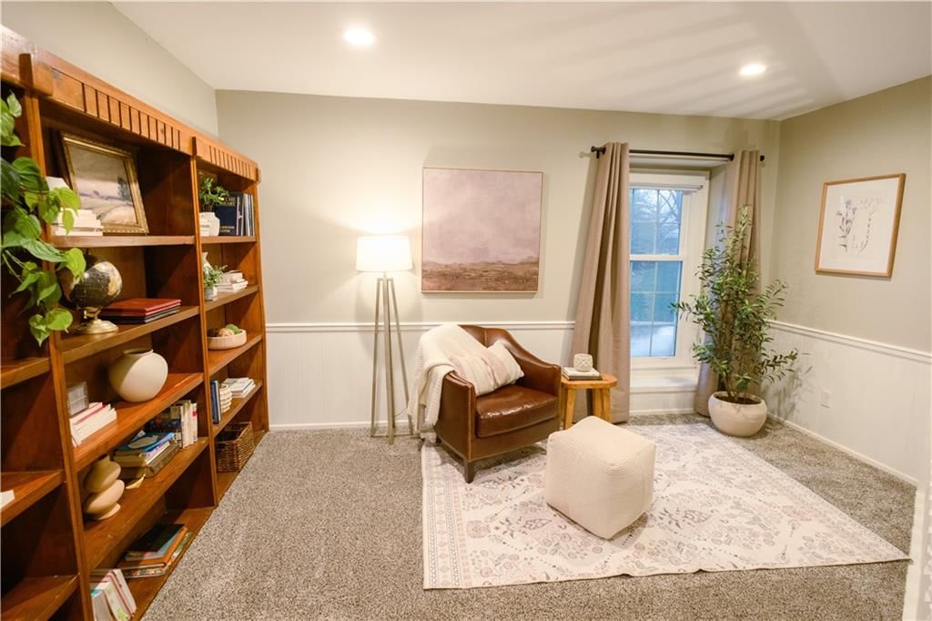 183 NE Chinquapin Court — photo 46
