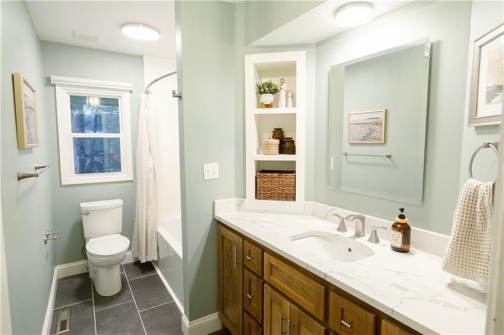 183 NE Chinquapin Court — photo 61