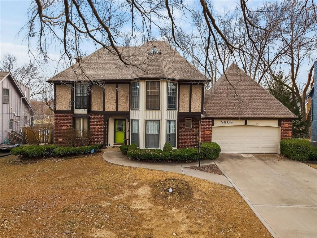 9809 W 101st Street, Overland Park, KS