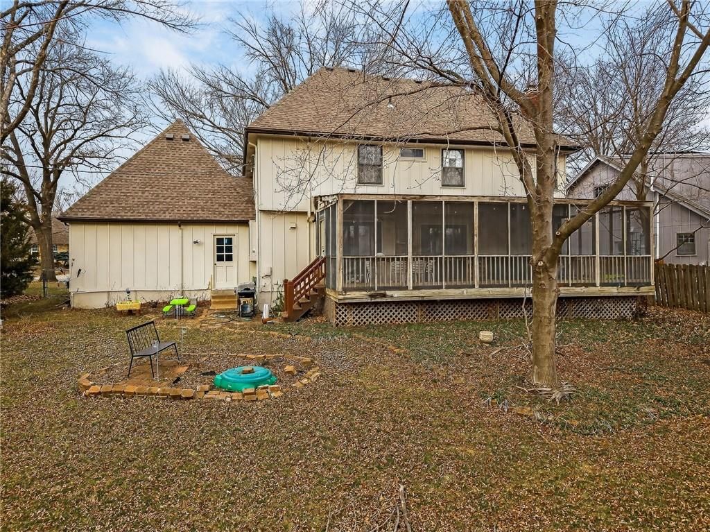 9809 W 101st Street — photo 3