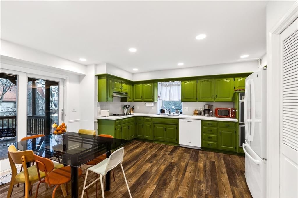 9809 W 101st Street — photo 13
