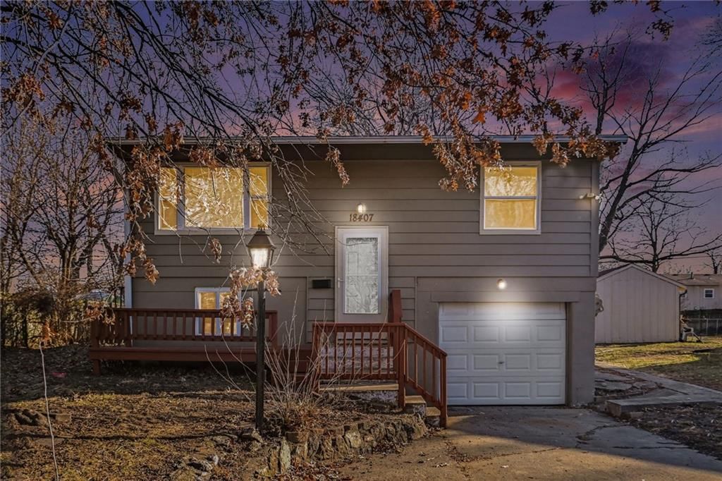 18407 E LEXINGTON Road, Independence, MO