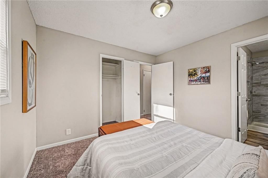 18407 E LEXINGTON Road — photo 10