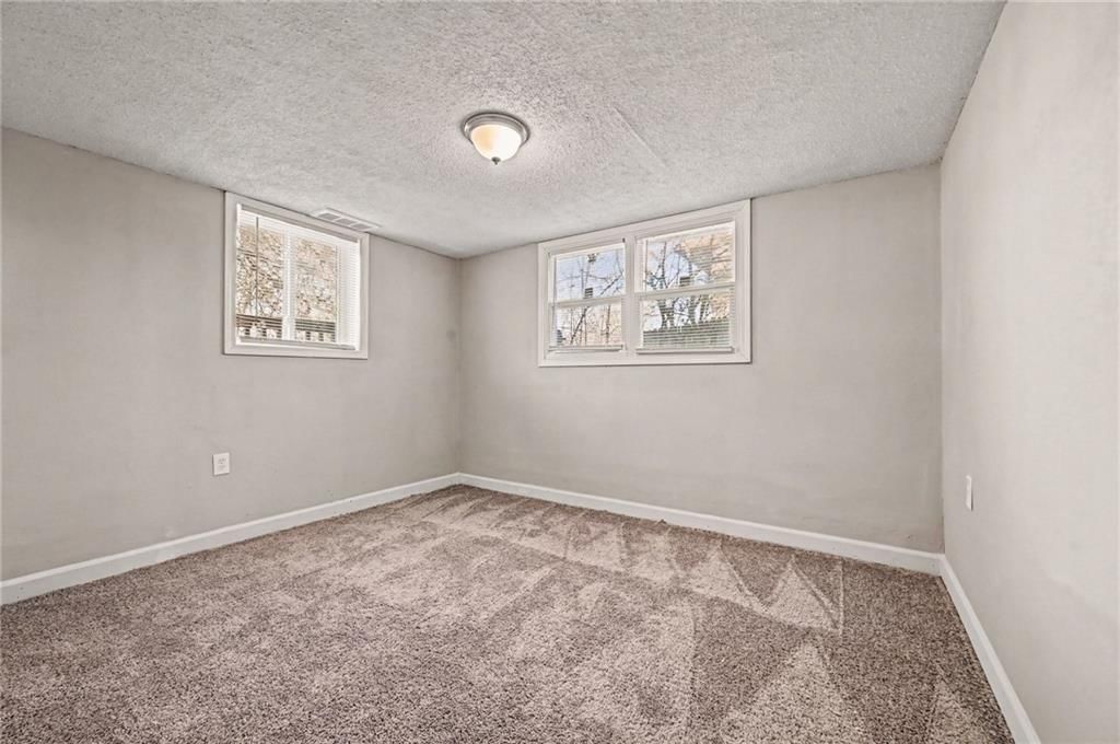 18407 E LEXINGTON Road — photo 13