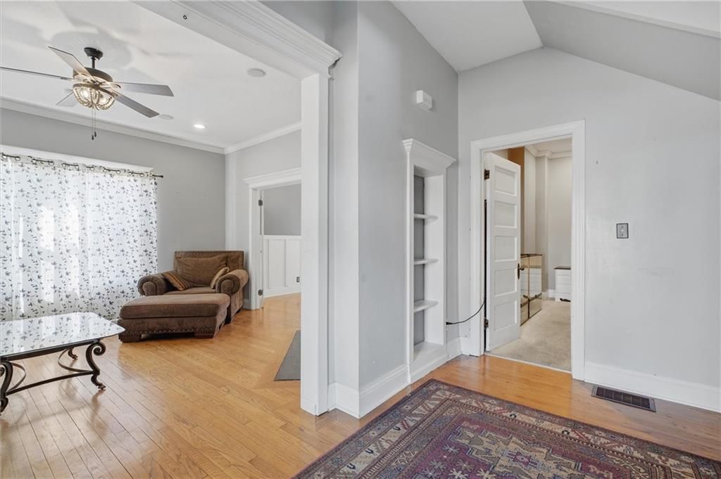 503 E Lexington Street — photo 3
