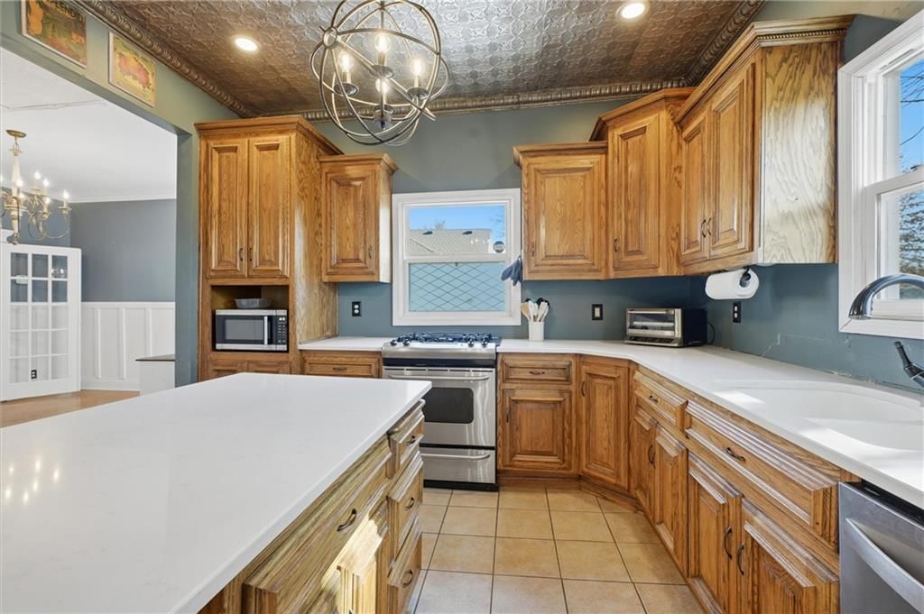 503 E Lexington Street — photo 9