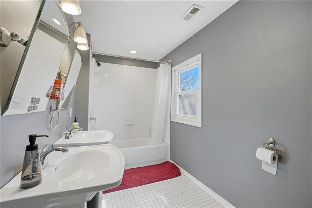 503 E Lexington Street — photo 21
