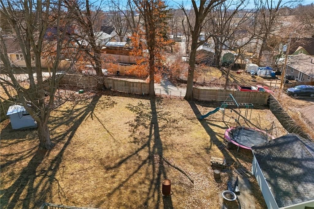 503 E Lexington Street — photo 23