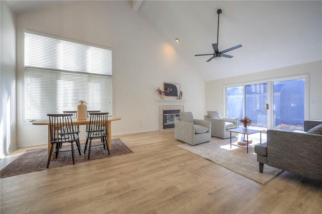 Photo 6 of 36 - 9415 W 122nd Street, Overland Park, KS 66213