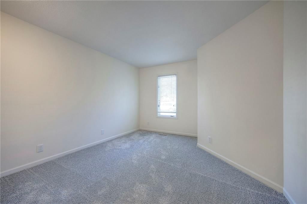 Photo 23 of 36 - 9415 W 122nd Street, Overland Park, KS 66213