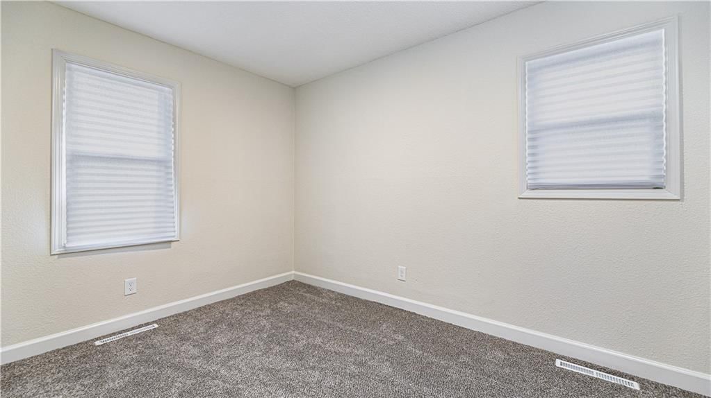 4000 Oakley Avenue — photo 12