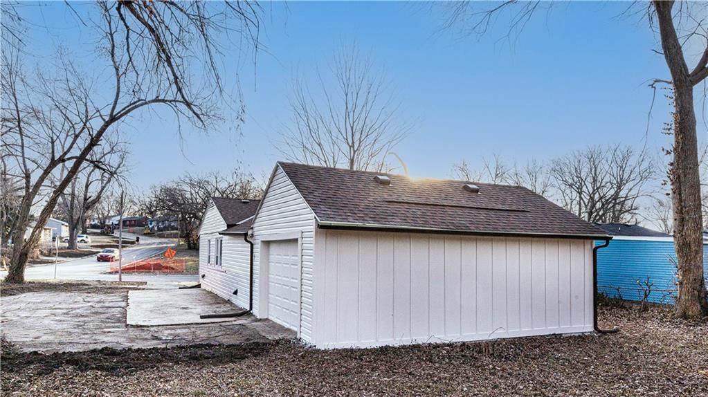 4000 Oakley Avenue — photo 17