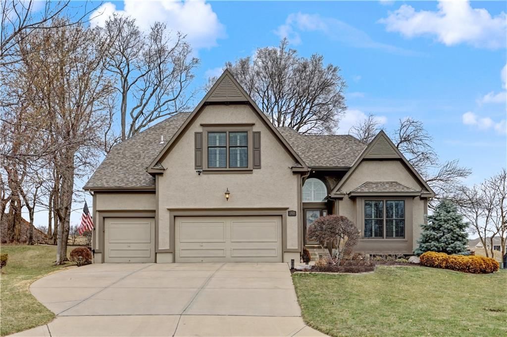 13821 Long Street, Overland Park, KS