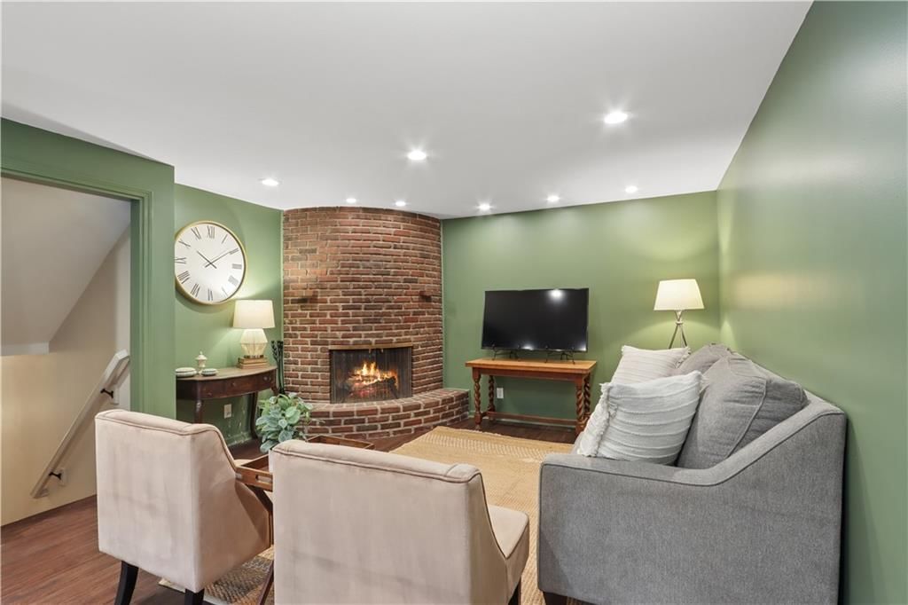 10332 Cherokee Lane — photo 12