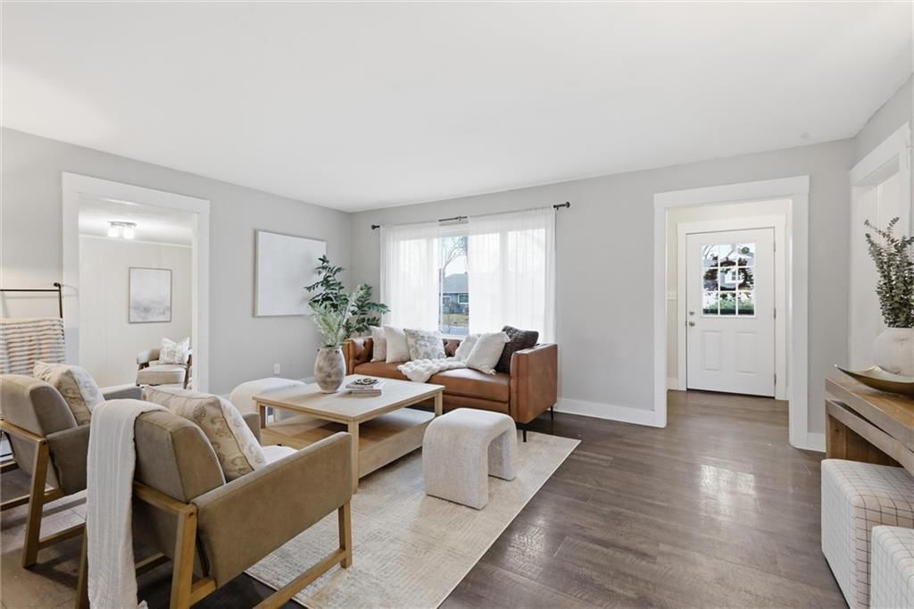 8806 Marty Street — photo 6