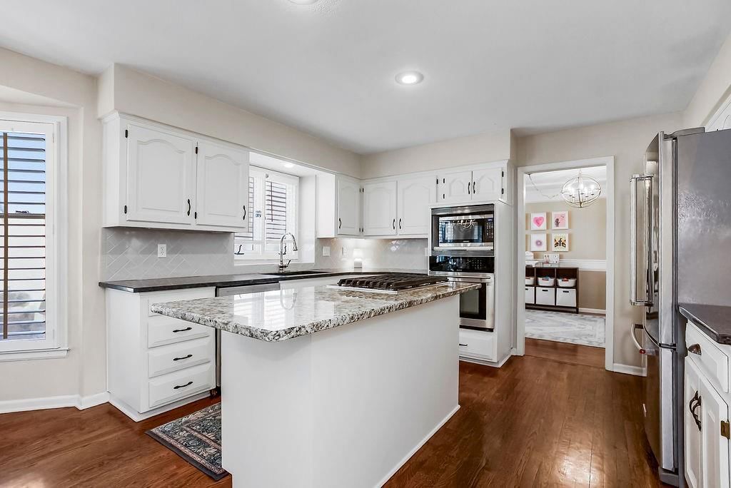 6412 W 125th Street — photo 9