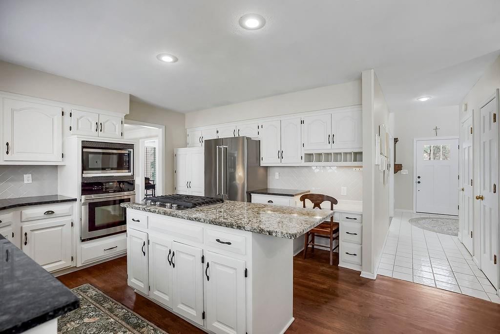 6412 W 125th Street — photo 10