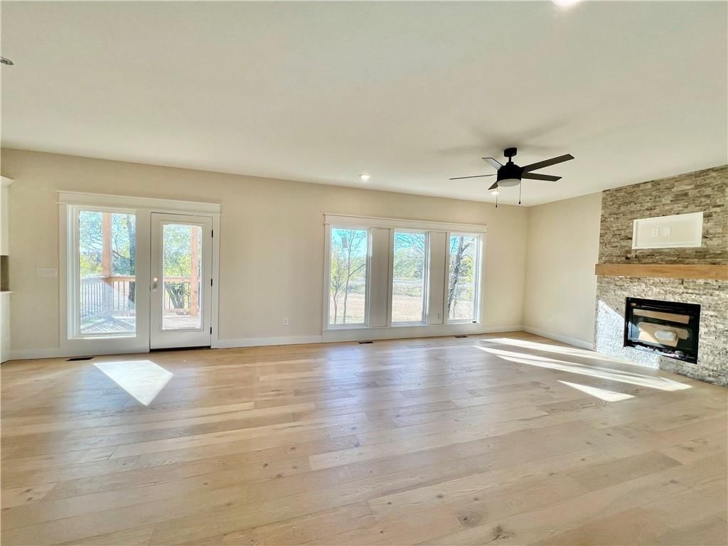 1929 Longview Drive — photo 11