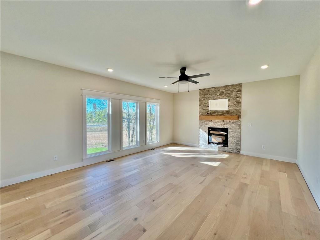 1929 Longview Drive — photo 12