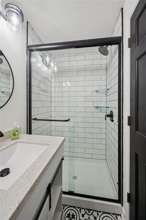 10706 Country Lane — photo 34
