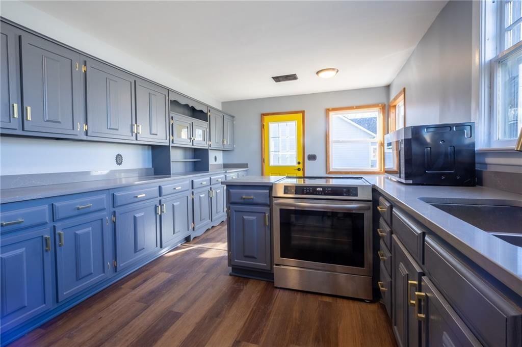 402 S Market Street — photo 9