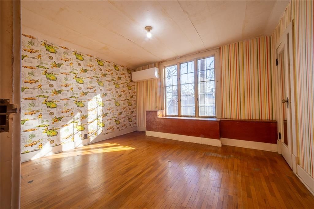 402 S Market Street — photo 25
