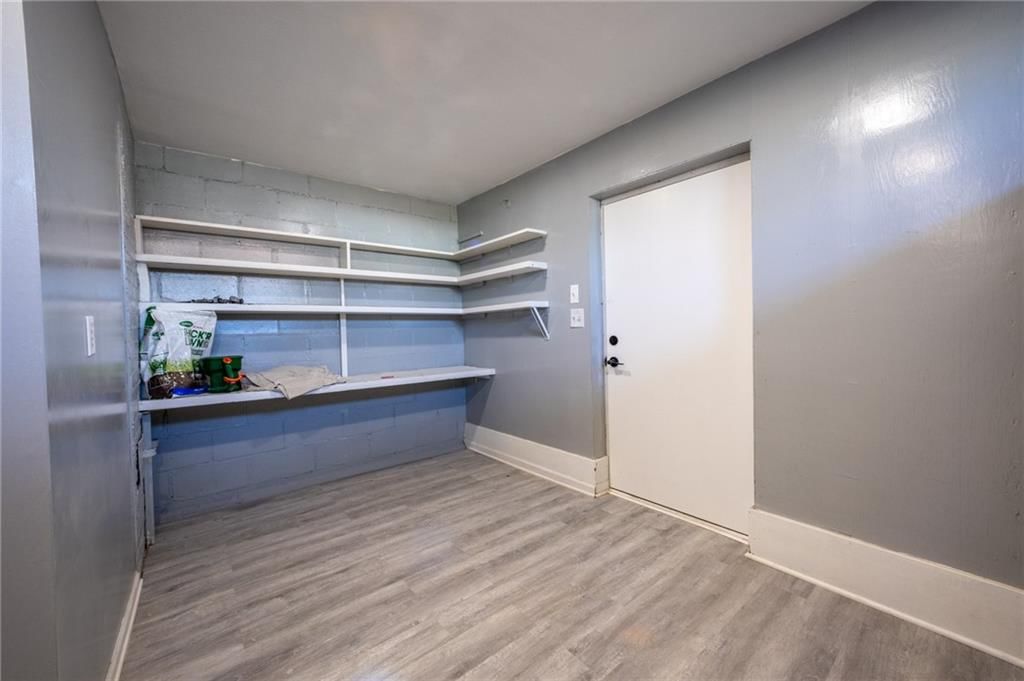 402 S Market Street — photo 26