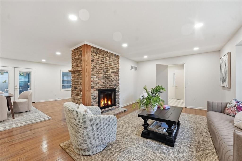 6301 Woodson Drive — photo 4