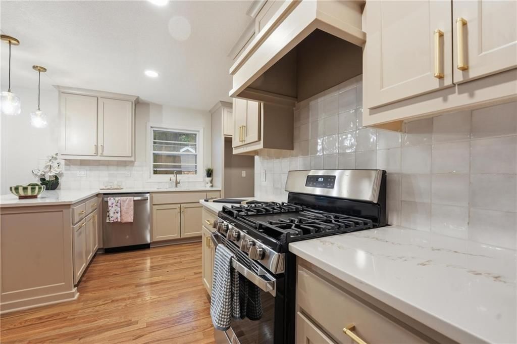 6301 Woodson Drive — photo 13