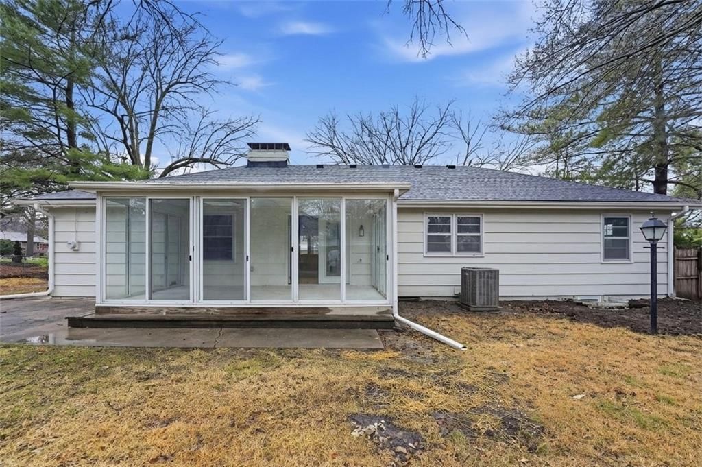 6301 Woodson Drive — photo 36