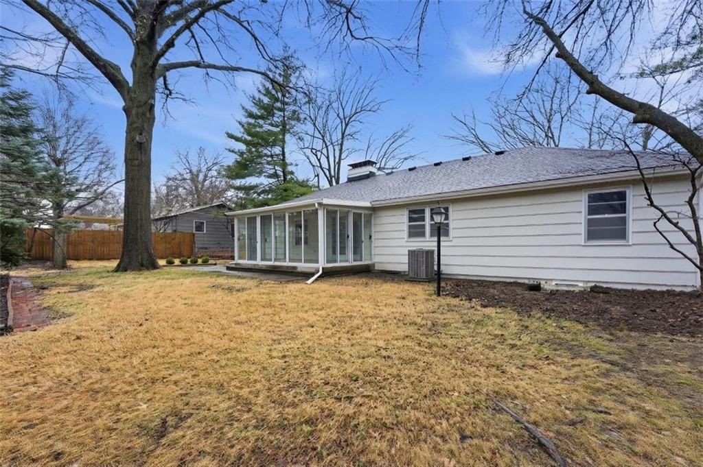 6301 Woodson Drive — photo 40