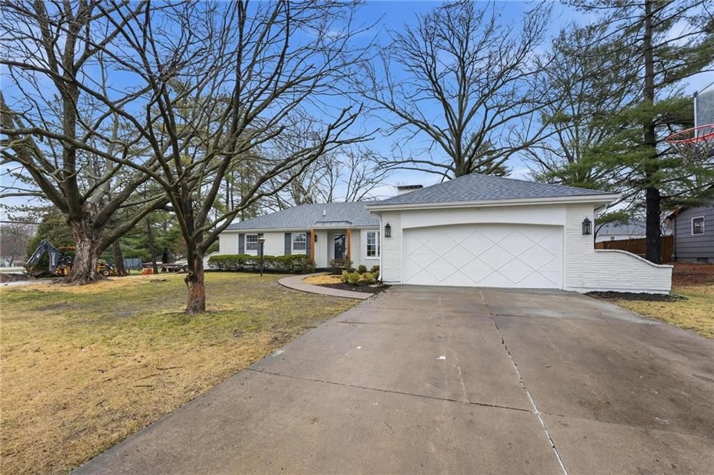 6301 Woodson Drive — photo 42
