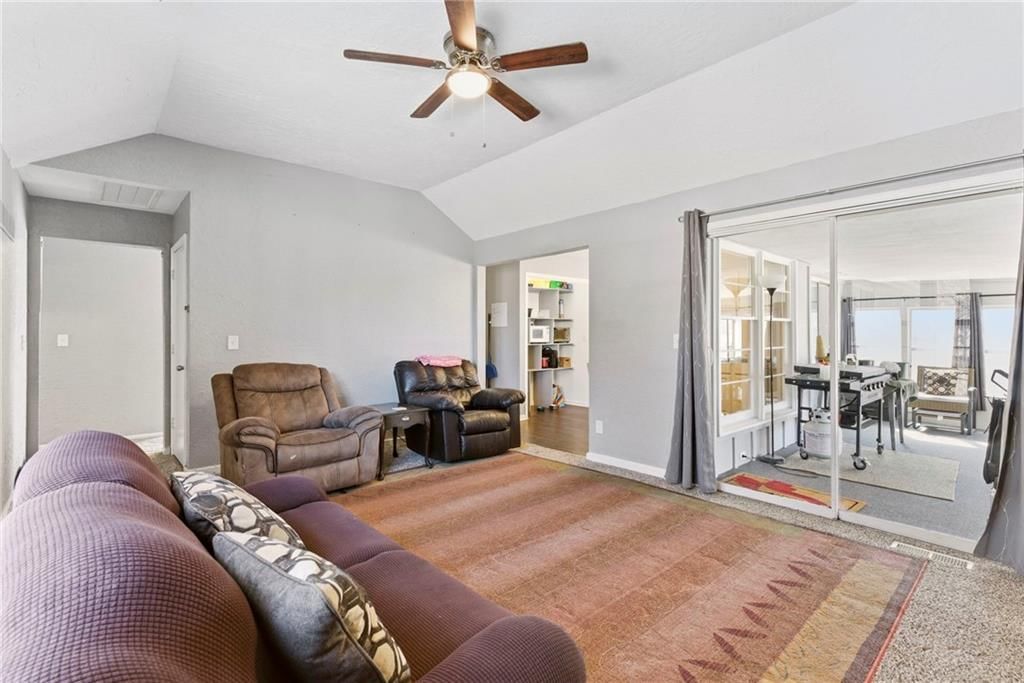 1213 SW 21st Street — photo 13