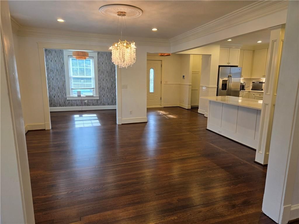 5530 Oak Street — photo 7