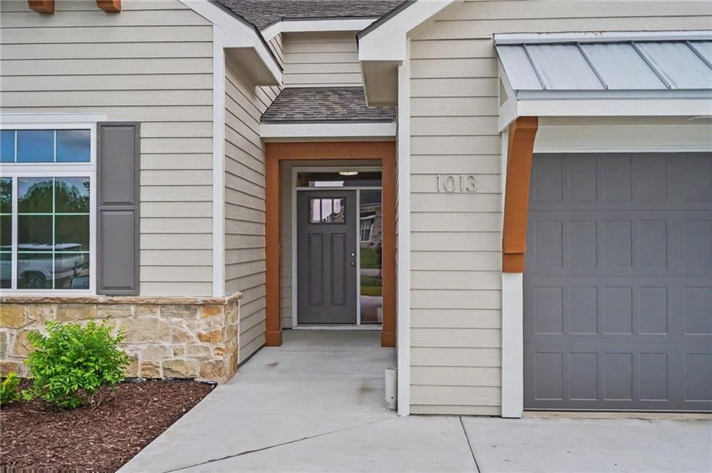 1013 Bluestem Circle — photo 3
