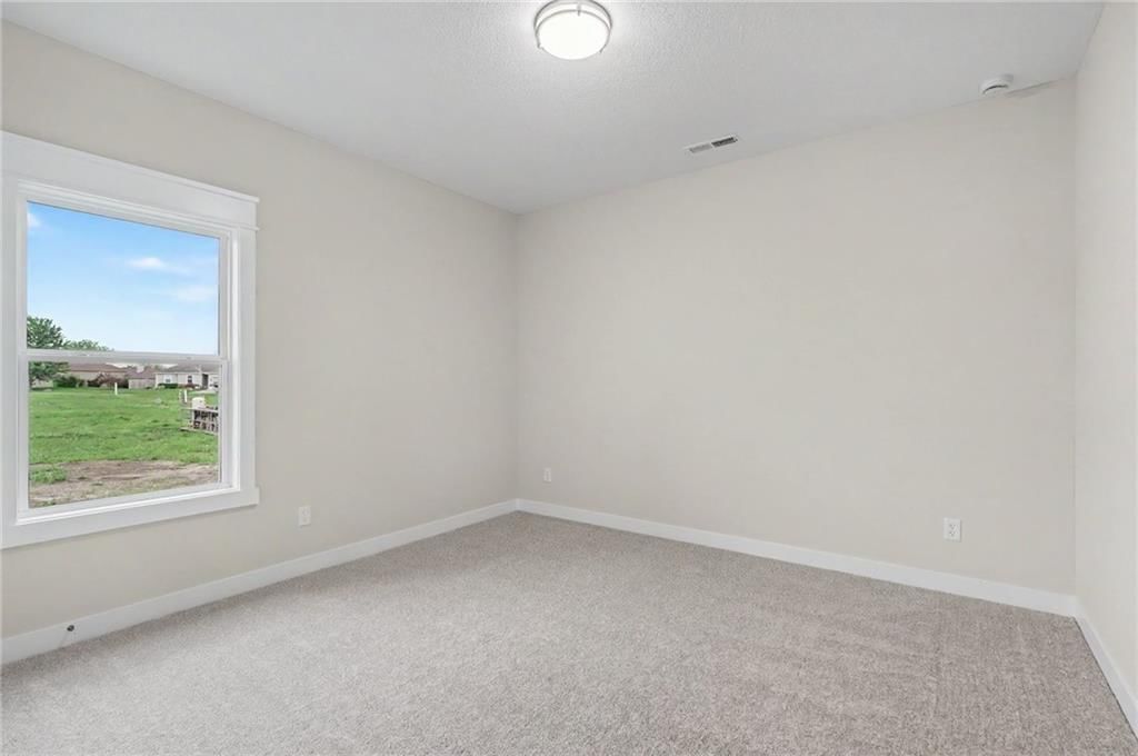 1013 Bluestem Circle — photo 26