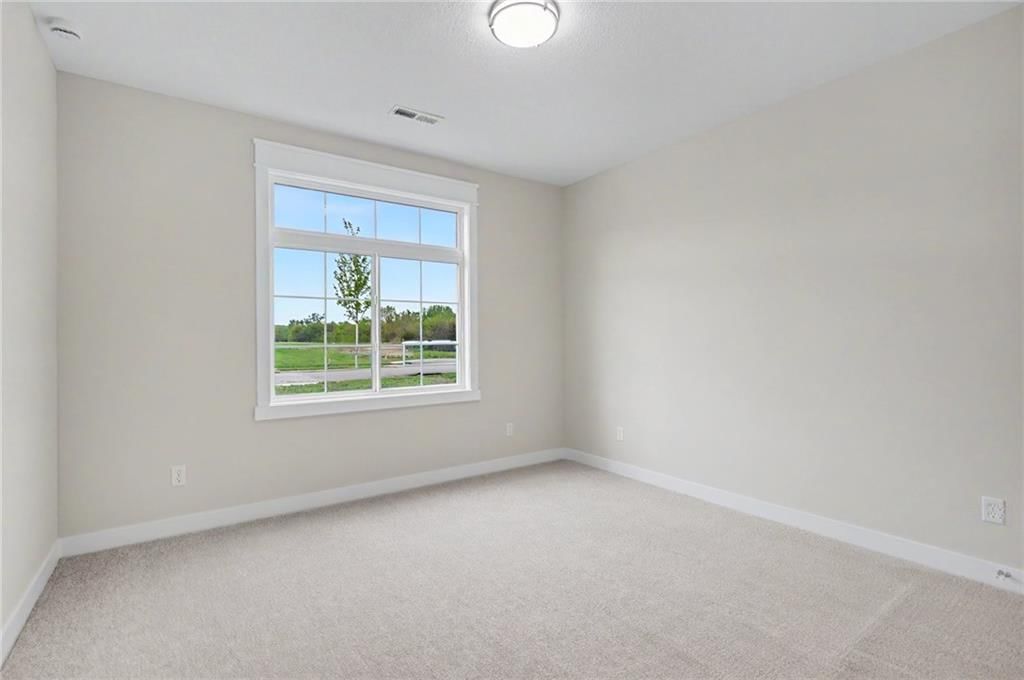 1013 Bluestem Circle — photo 29