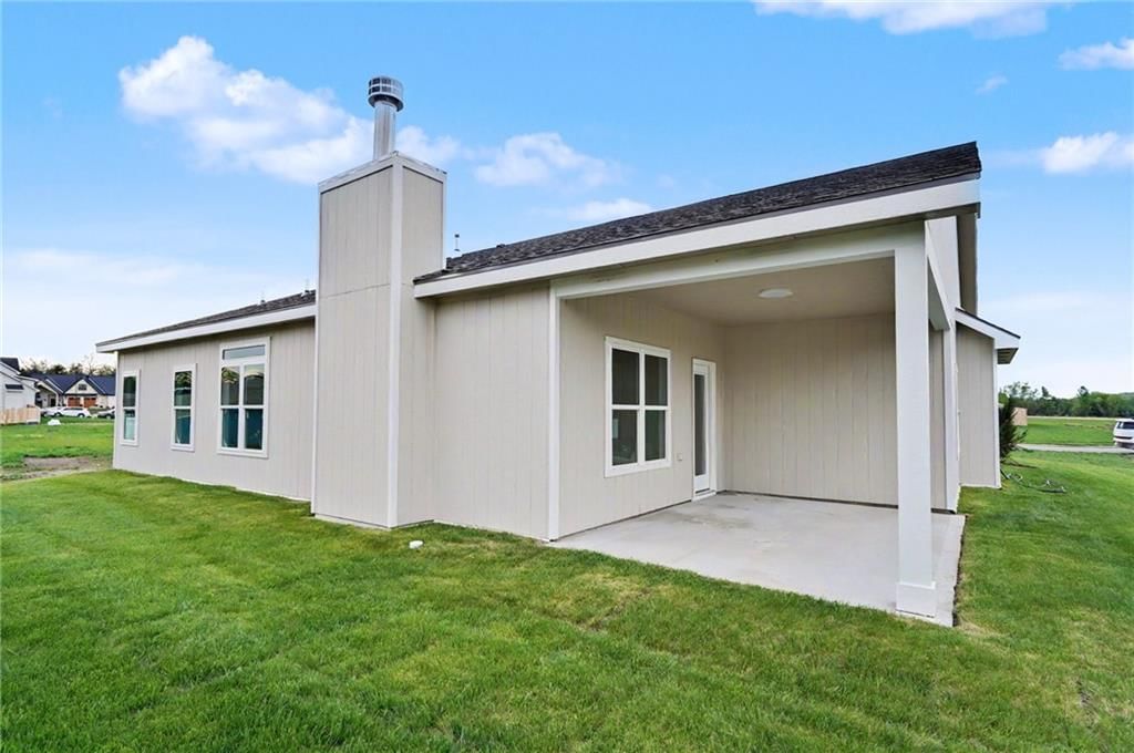 1013 Bluestem Circle — photo 32