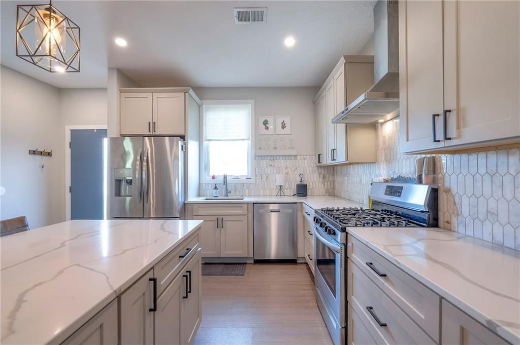 7616 Washington Street — photo 8