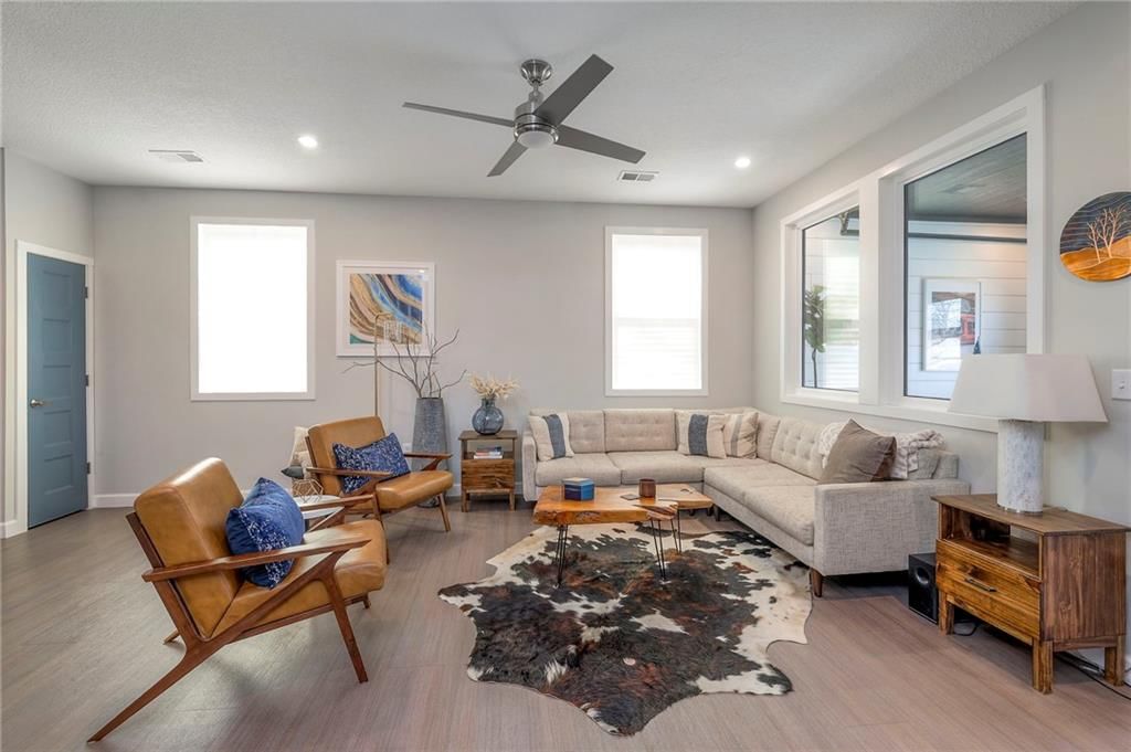 7616 Washington Street — photo 16